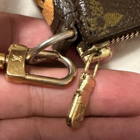 ❤️SOLD on IG❤️Louis Vuitton Pochette Accessories limited edition - Picture 12 of 15